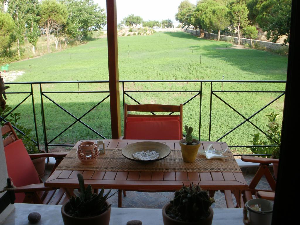 Gaea Gardens Studios & Villas เปตรา ภายนอก รูปภาพ